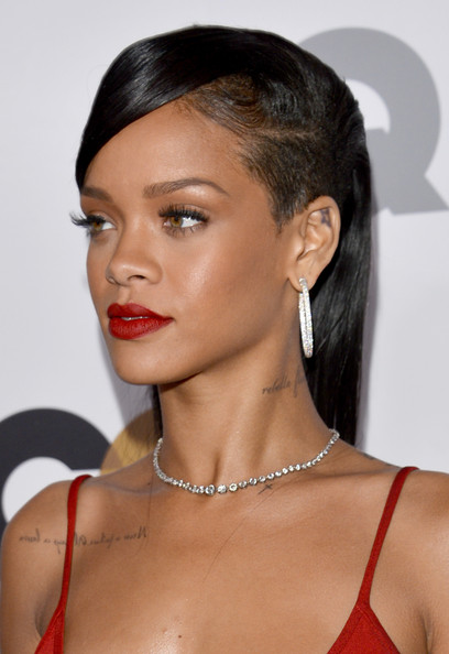 Rihanna+Makeup+Red+Lipstick+1AKFSnkazjyl