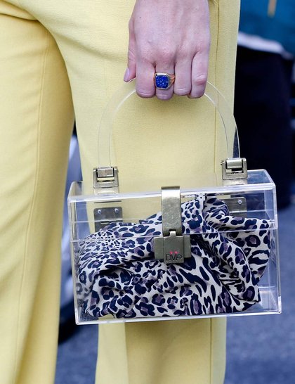 milan-street-style-1-micro-trends-perspex-imaxtree_GZOOM